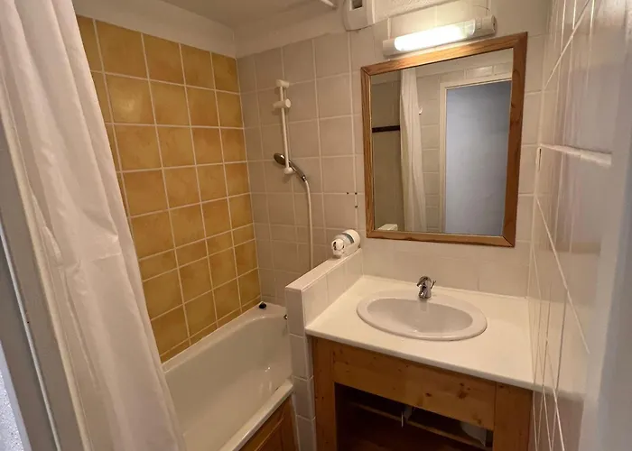 Appartement Montagne 4 Pers, Balcon Et Piscine - Fr-1-814-162